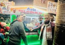 आंवला नगर पालिका अध्यक्ष ने ठंड में लोगों को पहुंचाई राहत