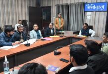 विकास प्राधिकरण के जेई परेशान, डीएम ने दिए निर्देश 15 दिन में पास करें नक्शे