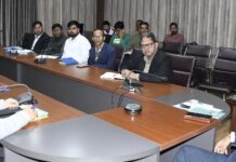 रेलवे भूमि प्रकरण पर सुप्रीम कोर्ट का आदेश मिलते ही हरकत में आएं अफसर, डीएम ने ली बैठक