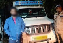 पुलिस ने नशे में गाड़ी चलाते अल्मोड़ा शीतलाखेत के दिवाकर को पकड़ा