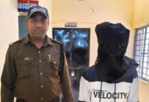 छात्र पर चाकू से हमला करने वाले नवाबी रोड के विकास समेत दो गिरफ्तार