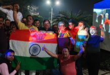 भारत ने जीता वर्ल्ड कप, जगह+जगह जश्न