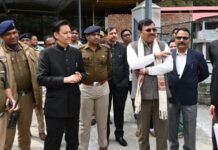 मुख्य सचिव ने किया भवाली-रातीघाट बाईपास, कैंची धाम के निर्माण कार्यों का निरीक्षण