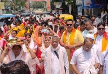 रवींद्रनगर में अखंड महानाम संकीर्तन का कलश यात्रा से शुभारंभ
