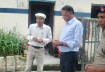 सीडीओ ने इस सरकारी स्कूल में छापा मारा, शिक्षक तीन दिन से नदारद मिले