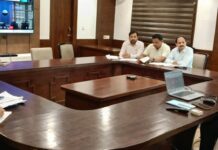 जिले में मोबाइल नेटवर्क उपलब्ध न होने के कारण आमजन के साथ ही सरकारी कार्य हो रहे प्रभावित, सीडीओ ने अफसरों को दिए सख्त निर्देश कार्यों के निष्पादन में गंभीर कठिनाइयों का
