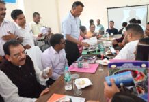 हल्द्वानी में देहरादून से आए वरिष्ठ आईएएस अफसर की मौजूदगी में लगे शिविर में 86 समस्याओं का मौके पर ही समाधान