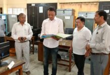 सीडीओ के छापे में 10 से अधिक अफसर और कर्मचारी अनुपस्थित मिले